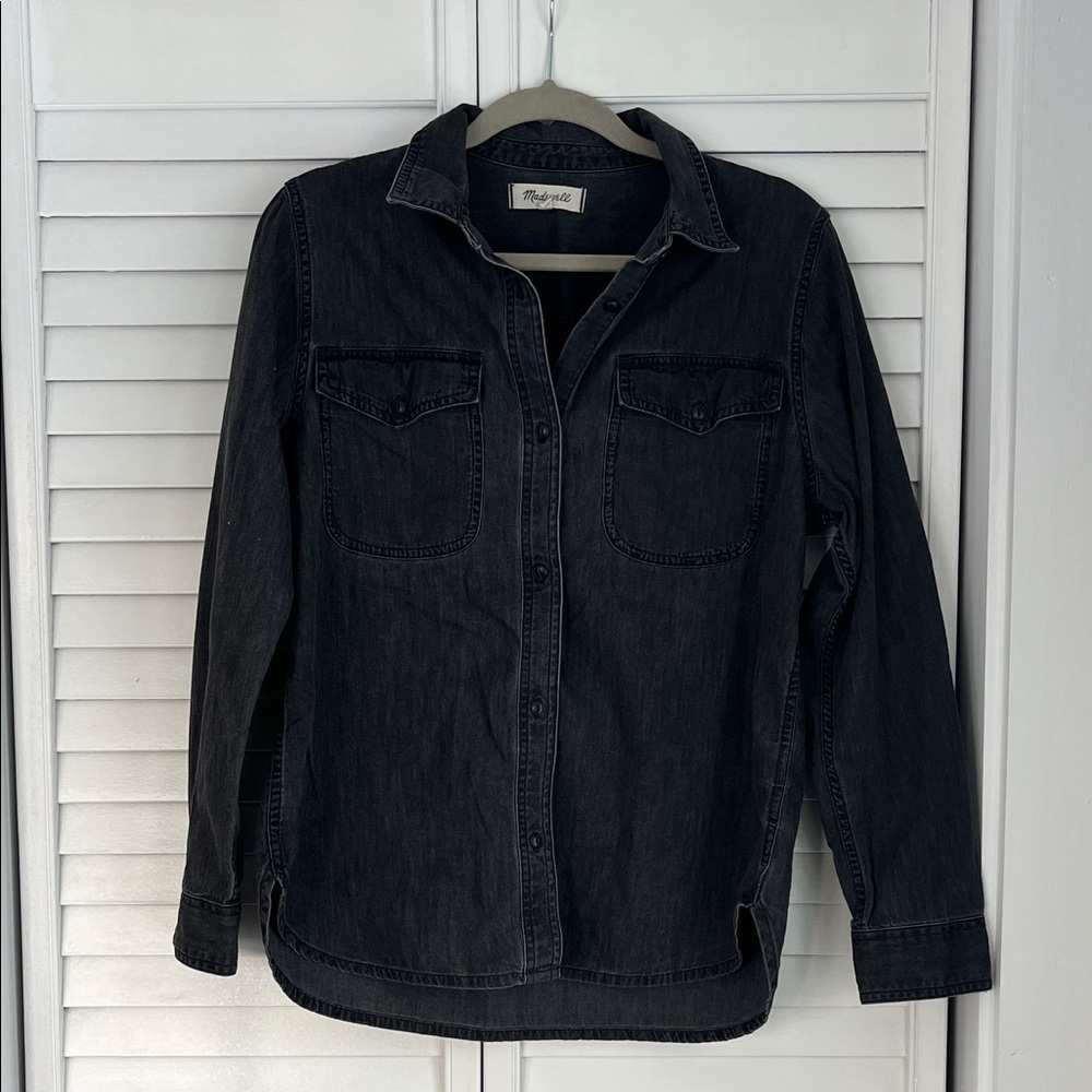 Madewell Denim Button-Up Shirt in Lunar Wash